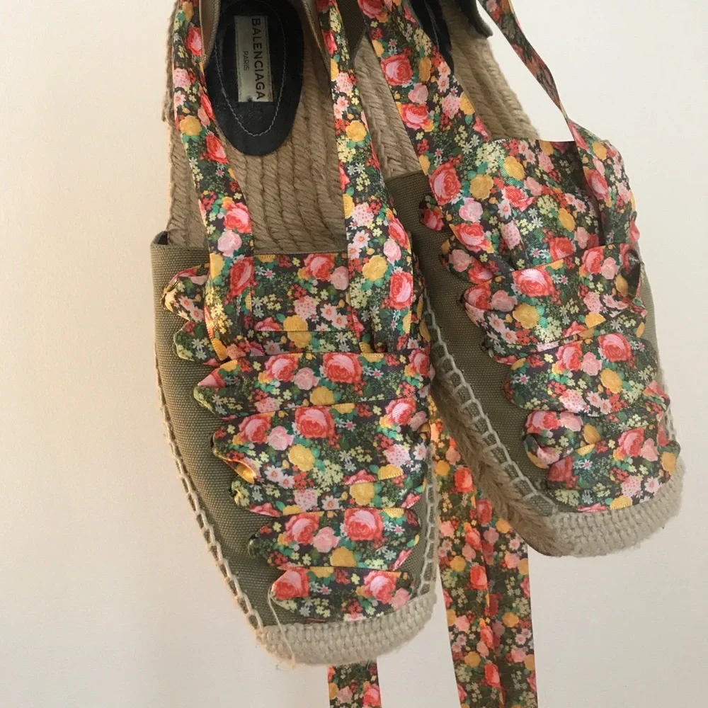 Balenciaga Espadrilles - Picture 2 of 7